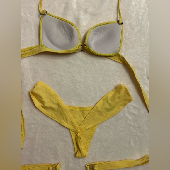 Bikini - Lingerie - Picture 6 of 6